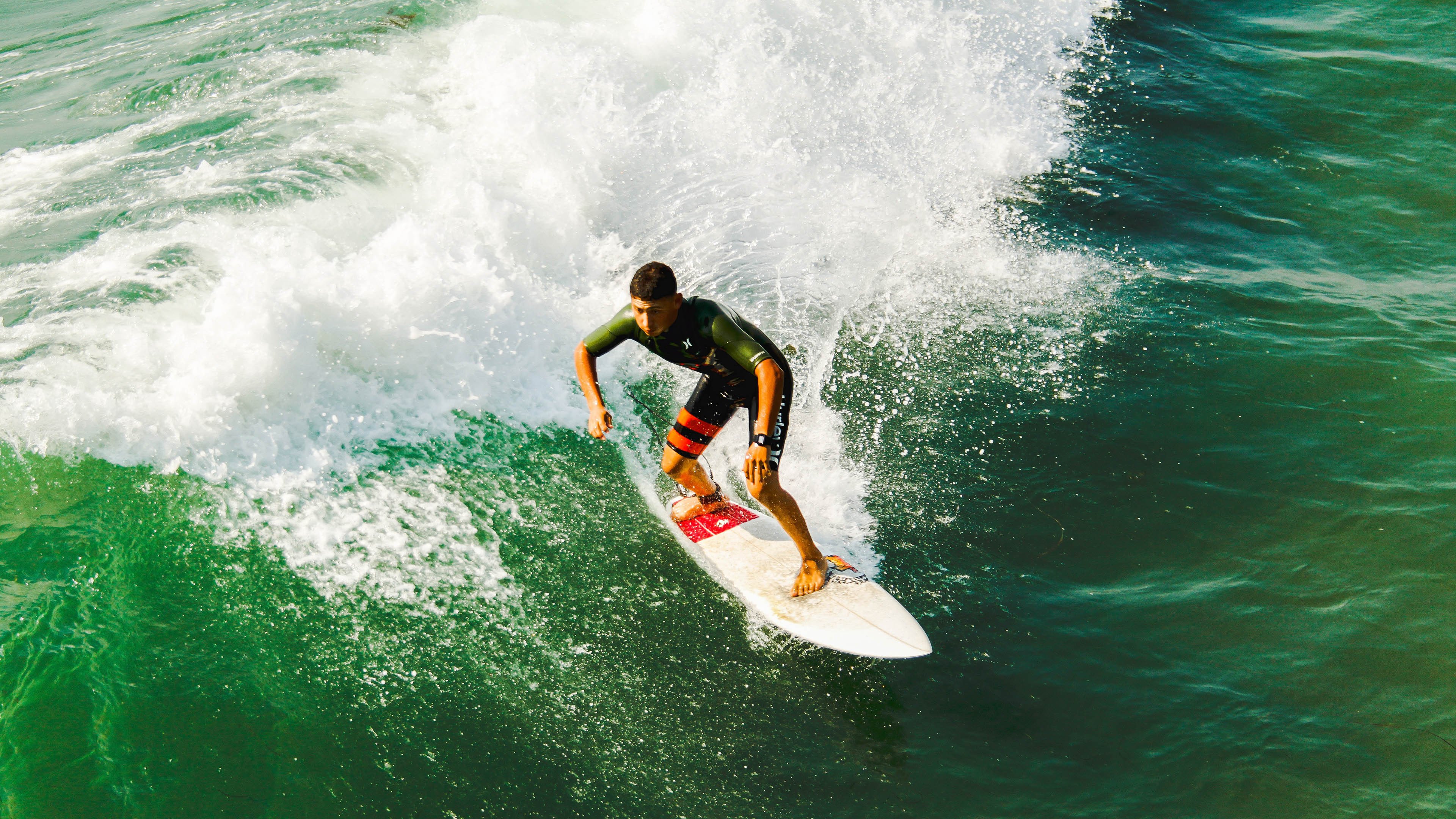 星空体育官网下载-_勇士队外线手感火热，点燃赛场_，勇士的队